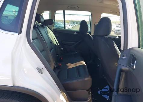 2013 Volkswagen Tiguan Se из США, поврежденный, VIN WVGBV7AX7DW511699